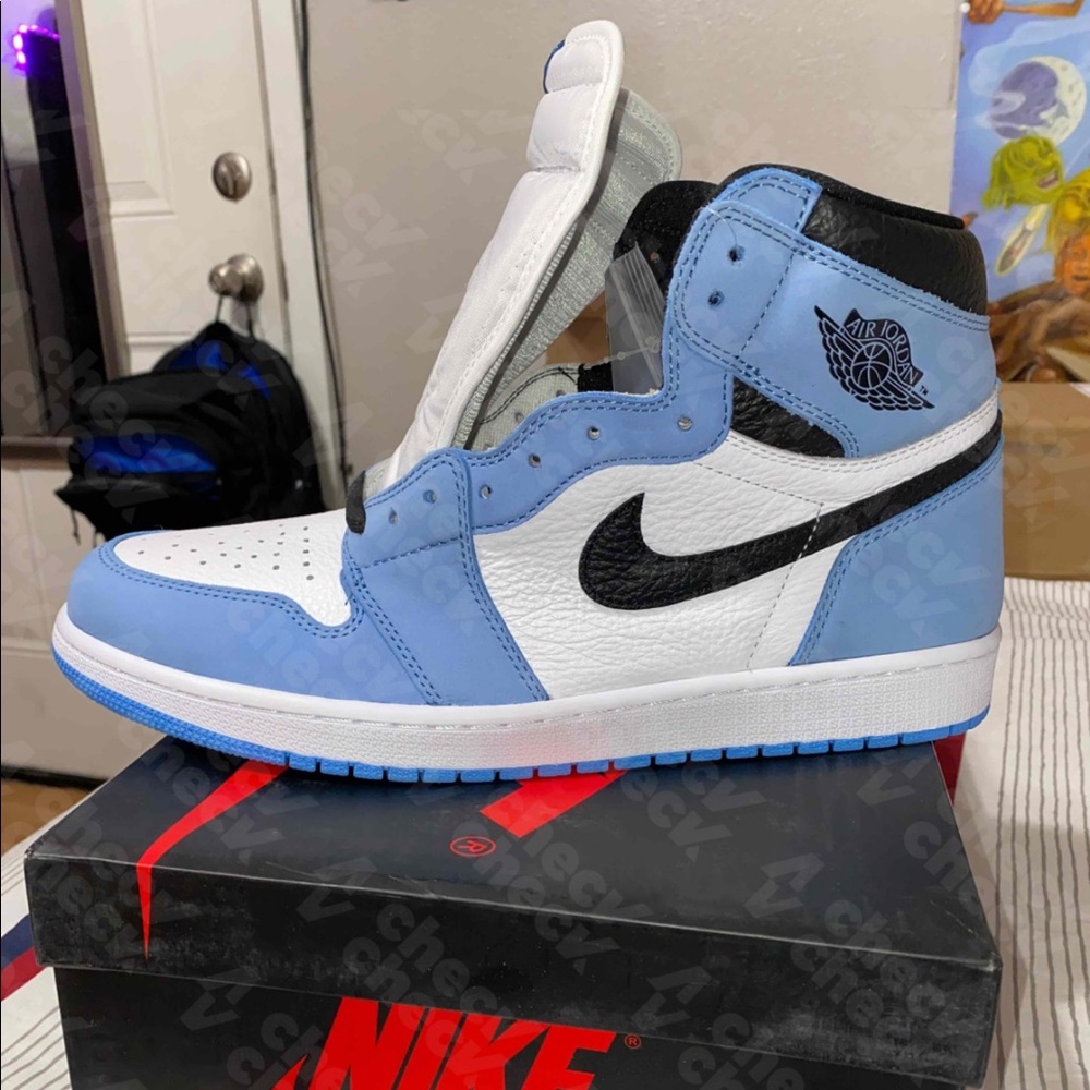 Jordan 1 University Blue